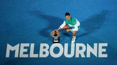 Novak Djokovic permanece demorado en el aeropuerto de Australia.&nbsp;