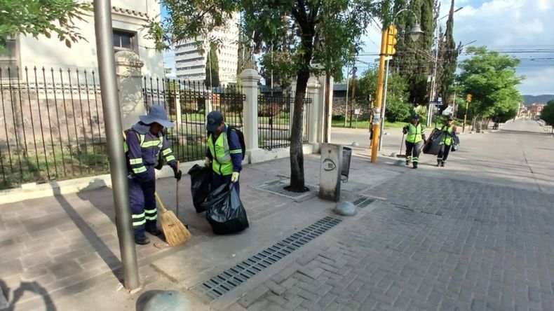 Operativo de limpieza en San Salvador de Jujuy