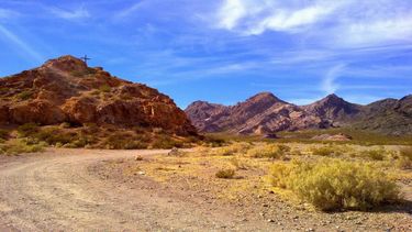 Uspallata se encuentra en el departamento Las Heras, al norte de la provincia de Mendoza. Uspallata se encuentra en el departamento Las Heras, al norte de la provincia de Mendoza.