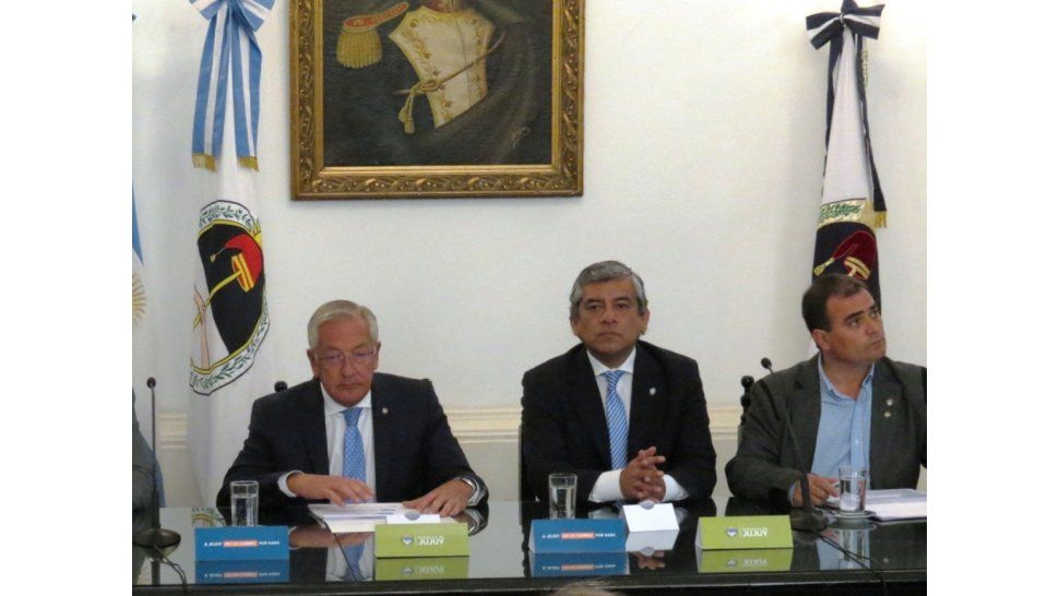 Autoridades presentes