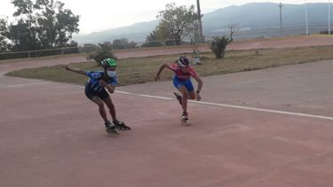 Llamado a la solidaridad para viajar al torneo de patín en Rosario.