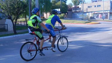 Ciclistas no videntes unirán La Quiaca con el Obelisco en bicicleta (Foto ilustrativa)
