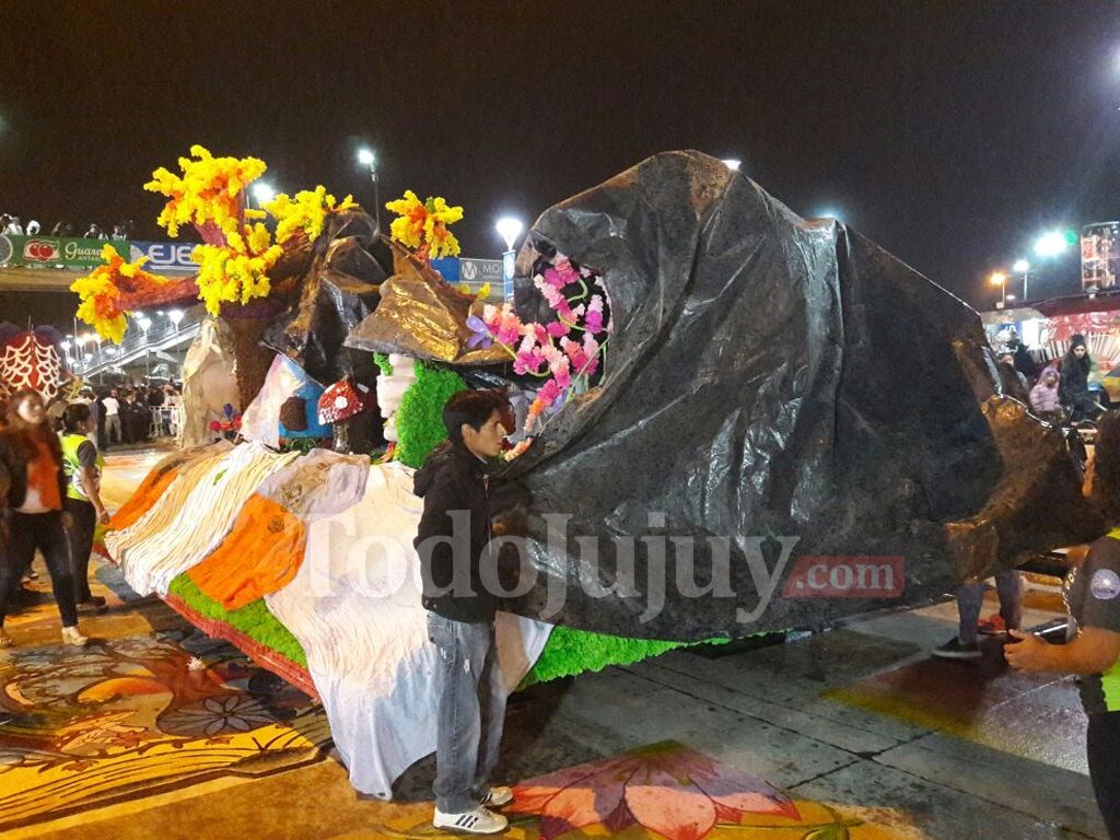 Se suspendió el desfile