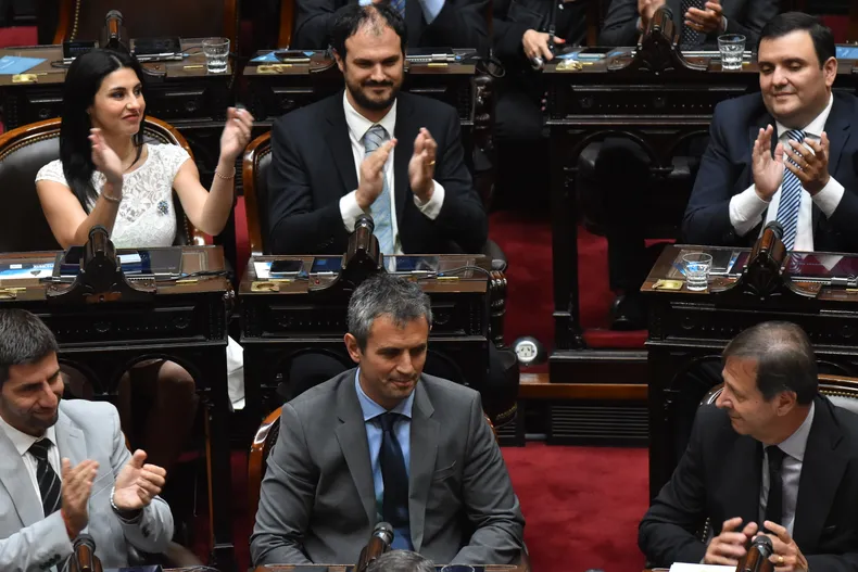 llego el recorte en diputados: reduccion en la flota de autos