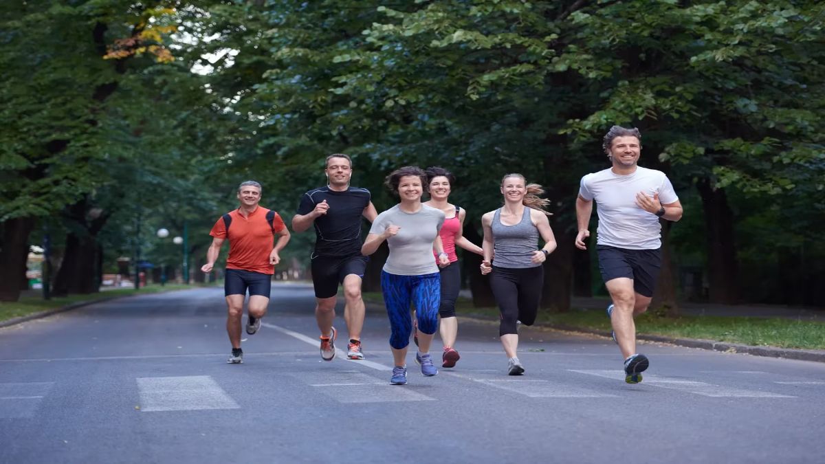 Correr es una de las mejores actividades para hacer al aire libre.&nbsp;