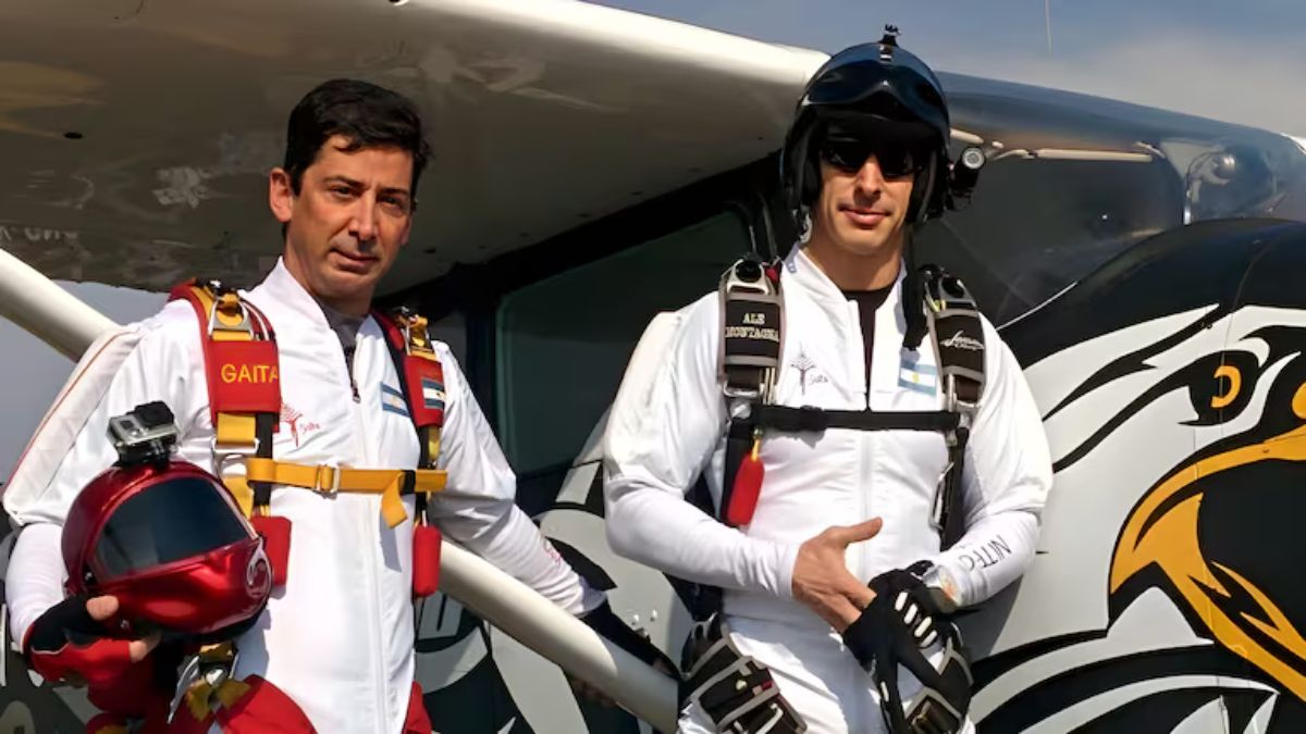 Dos paracaidistas argentinos rompieron un récord mundial.
