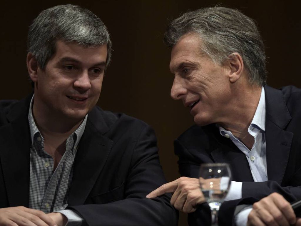 Marcos Peña junto a Macri