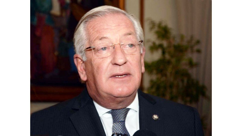 Dr. Eduardo Fellner