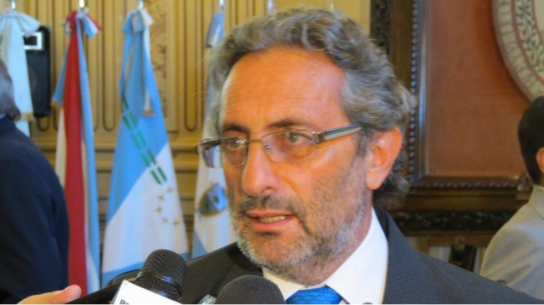 Dr. Fernando Frías