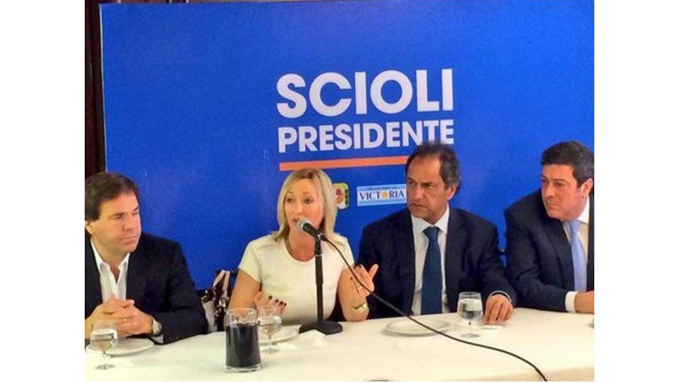 Mónica López dio su apoyo a Scioli