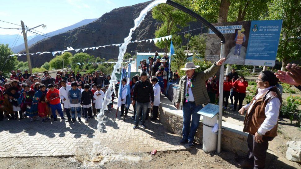 Inauguraron una nueva toma de agua potable para abastecer a los habitantes de Caspalá
