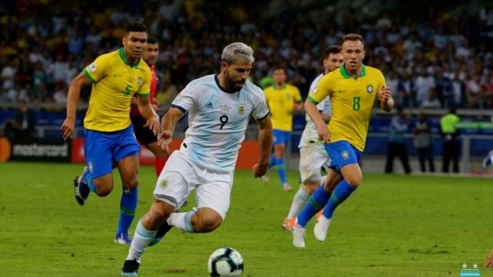 Descubren problemas de comunicación del VAR en el clásico sudarmericano