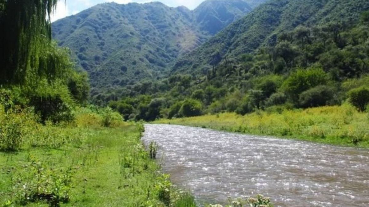 El destino natural rodeado de sierras y vegetación ideal para unas escapadas familiares.