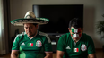 En México, bares, restaurantes y comercios deben tener autorización comercial para transmitir partidos del Mundial 2026. (Imagen con IA)