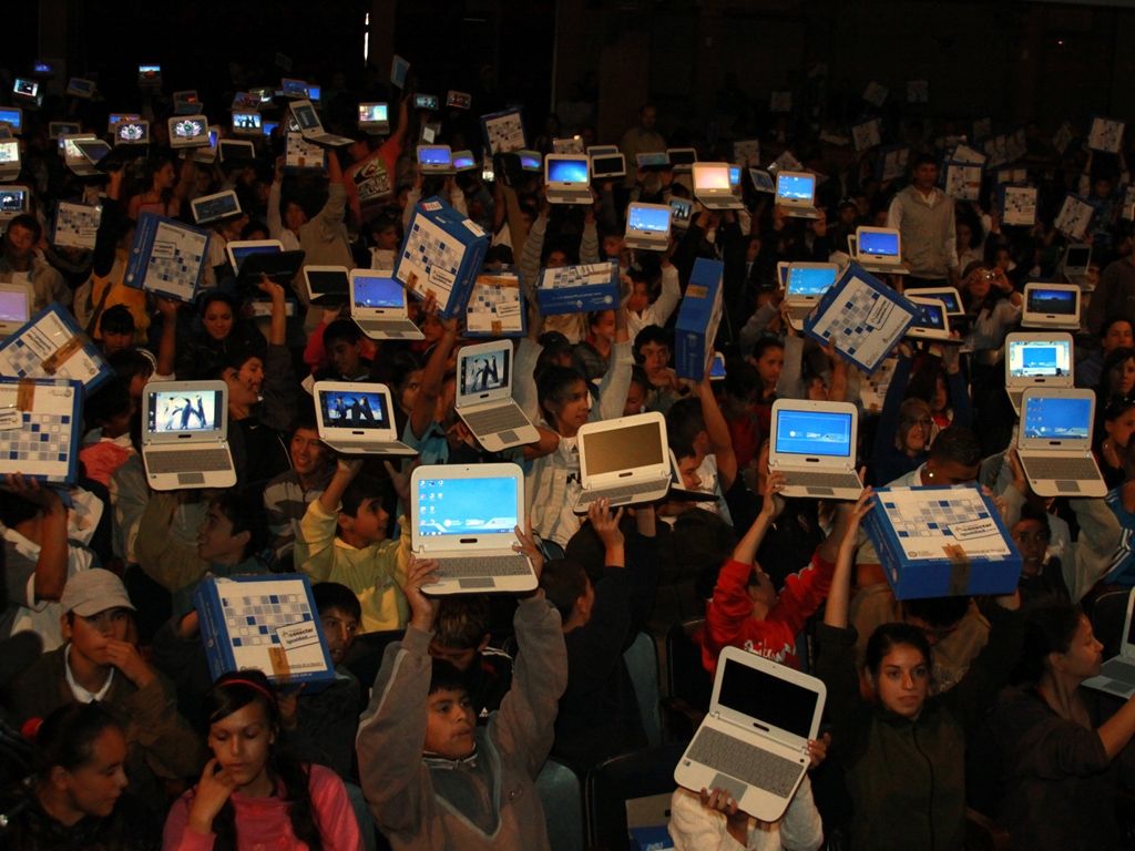 Entrega de netbooks en el país