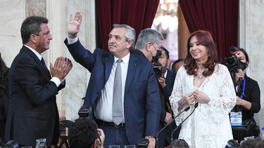 Alberto Fernández llega al Congreso Nacional.
