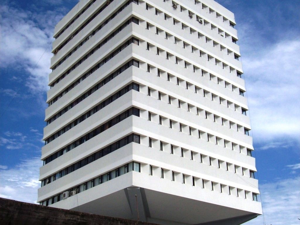 Tribunales
