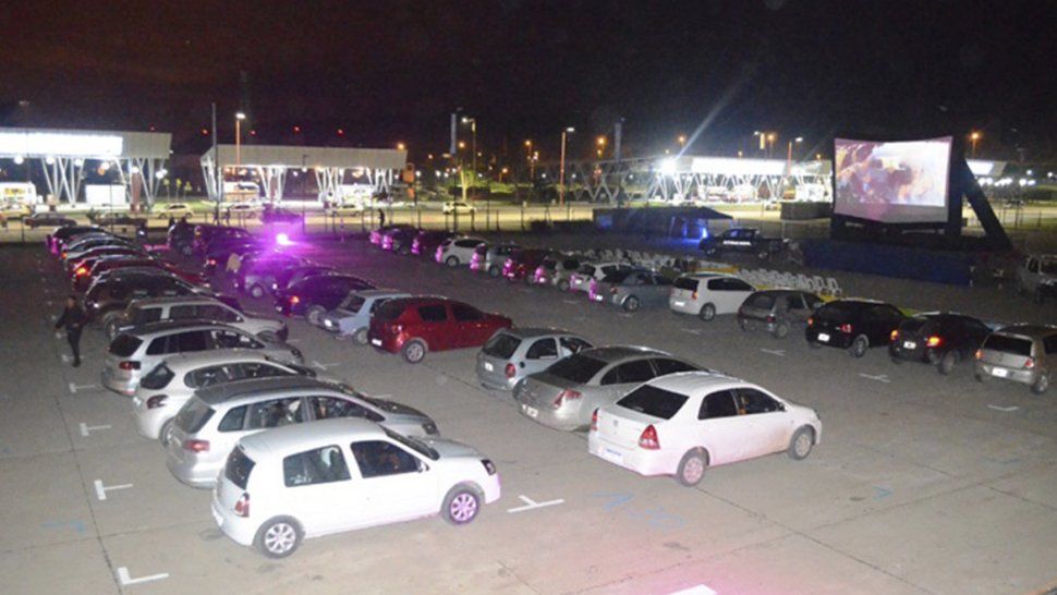 noche de autocine en perico