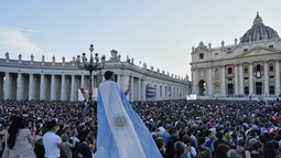 El papa León XIV visitará Argentina.