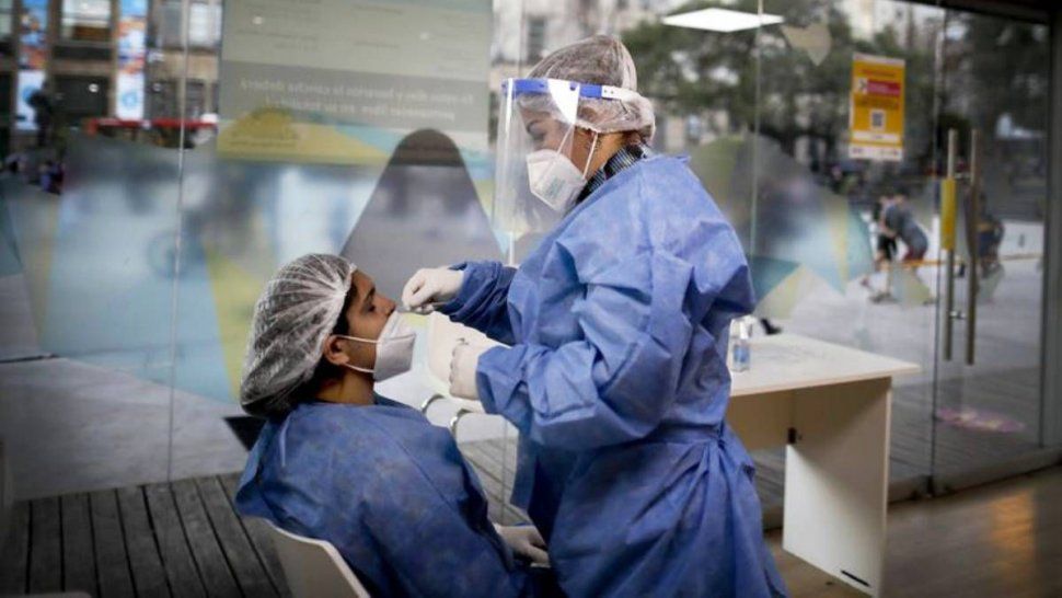 Confirmaron 15.077 casos y 426 muertes por covid en Argentina