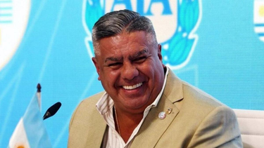 Chiqui Tapia. Chiqui Tapia.