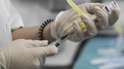 Afirmaron que este inoculante contra el COVID-19 podría inducir, en casos extremadamente raros, un tipo de trombosis.&nbsp; &nbsp; &nbsp;
