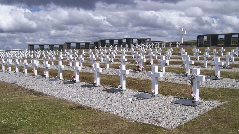 Vista del Cementerio de Darwin en las Islas Malvinas. Vista del Cementerio de Darwin en las Islas Malvinas.