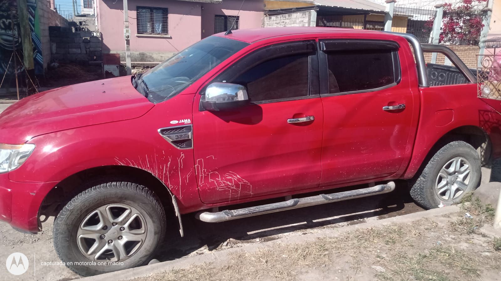La camioneta protagonista.