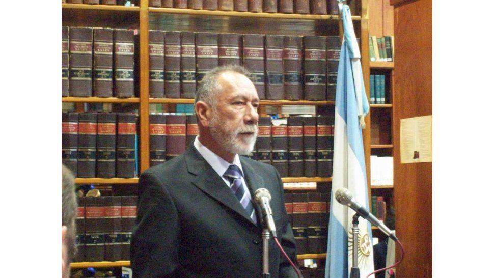 Dr. Sergio González
