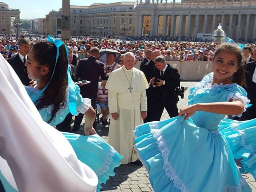 Huayra Muyoj en el Vaticano