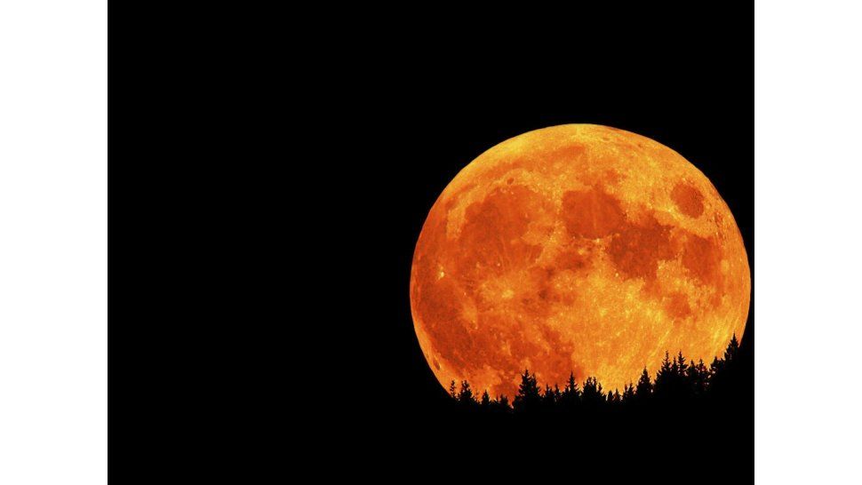 #LunaRoja