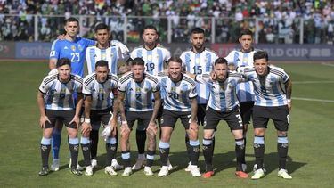La Selección Argentina jugará sin Messi de titular.