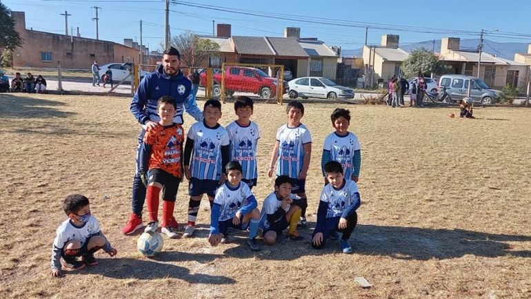 Escuela de Martín Abraham con el casting de Vélez en Jujuy