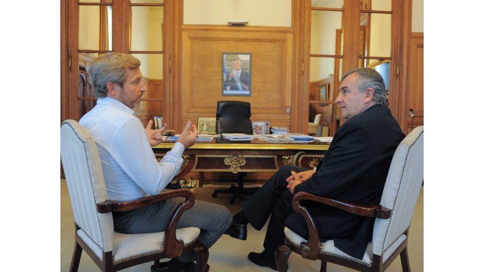 Morales junto a Frigerio