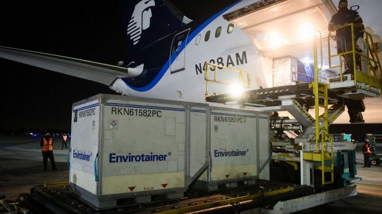 Llegaron vacunas a Argentina desde México