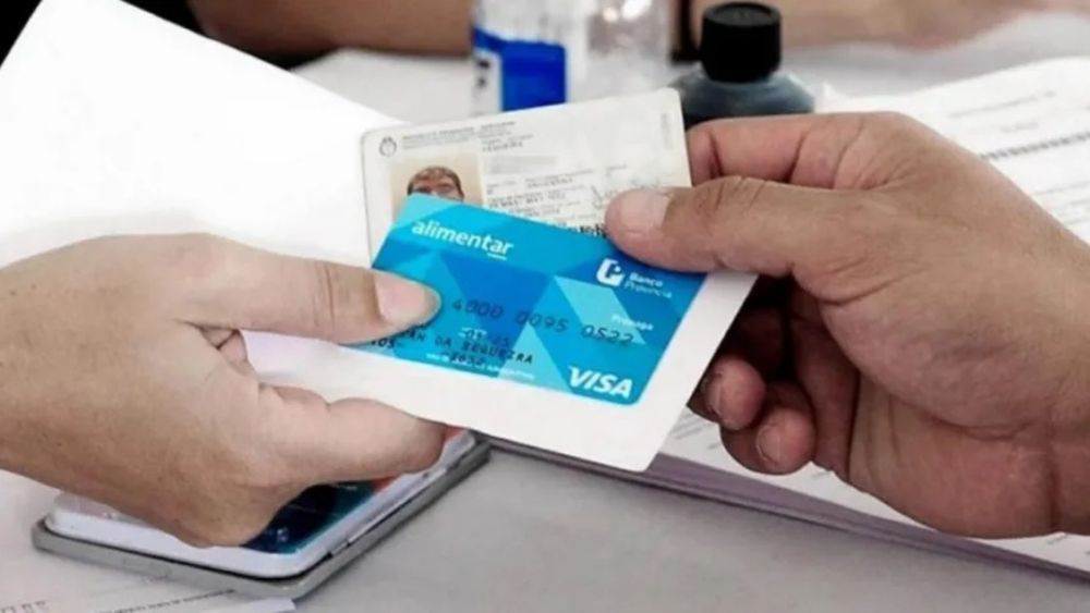 El Gobierno amplió el límite de edad para cobrar la Tarjeta Alimentar.