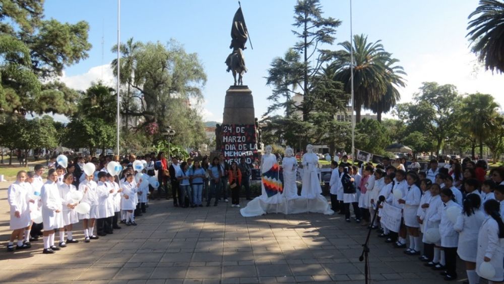 Acto en la Plaza