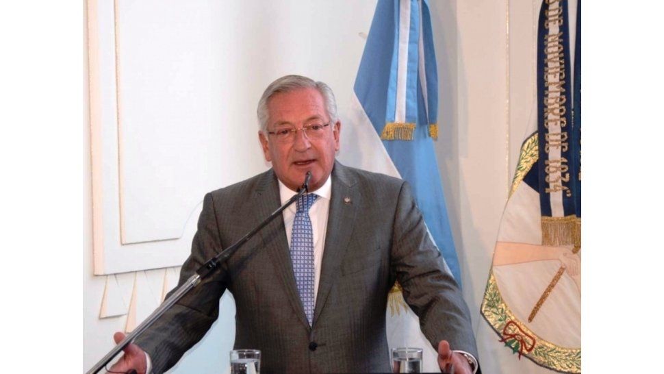 Dr. Eduardo Fellner