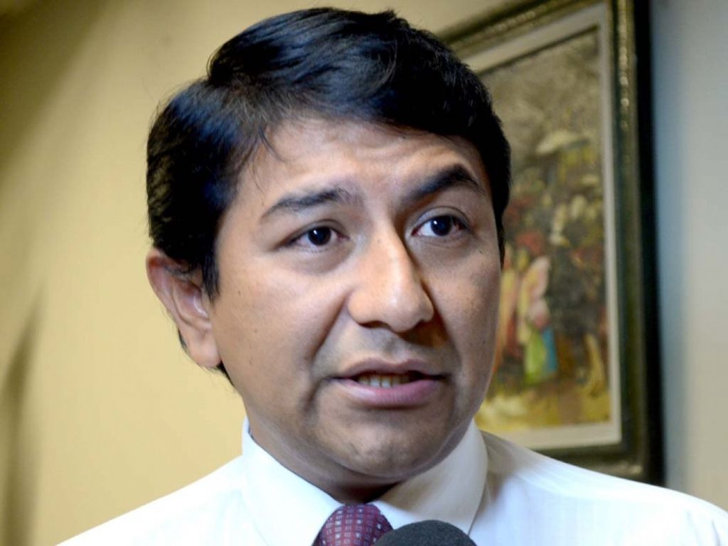Néstor Padilla