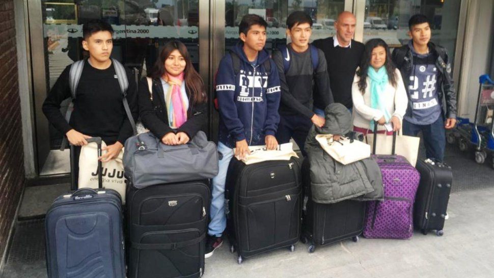 los campeones de la fiesta nacional de los estudiantes viajaron a francia
