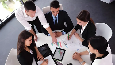 ¿Cómo demostrar liderazgo con el lenguaje corporal?