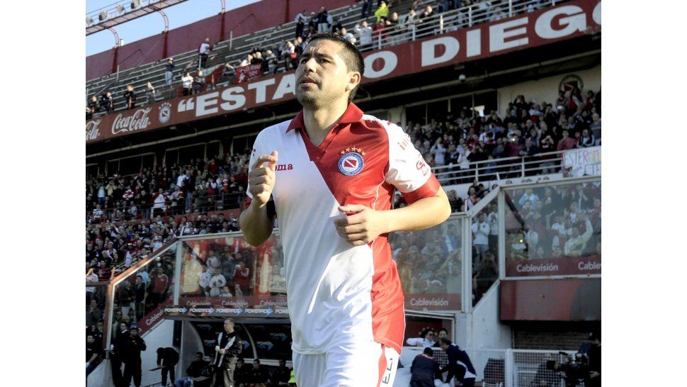Riquelme se pone el equipo al hombro