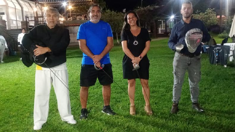 El Club Tiro y Gimnasia inauguró la primera escuela de esgrima