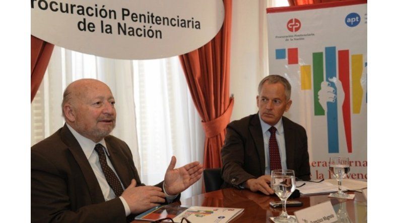 Mugnolo y Thomson