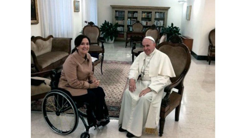 Gabriela Michetti con el Papa Francisco