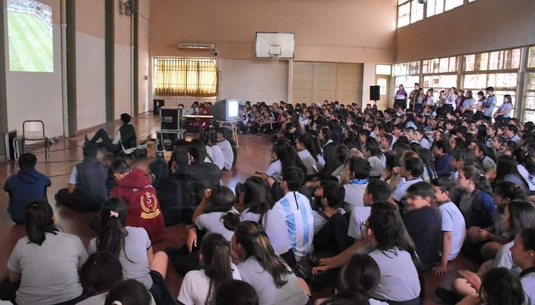 Cómo será la jornada escolar en el primer partido de Argentina