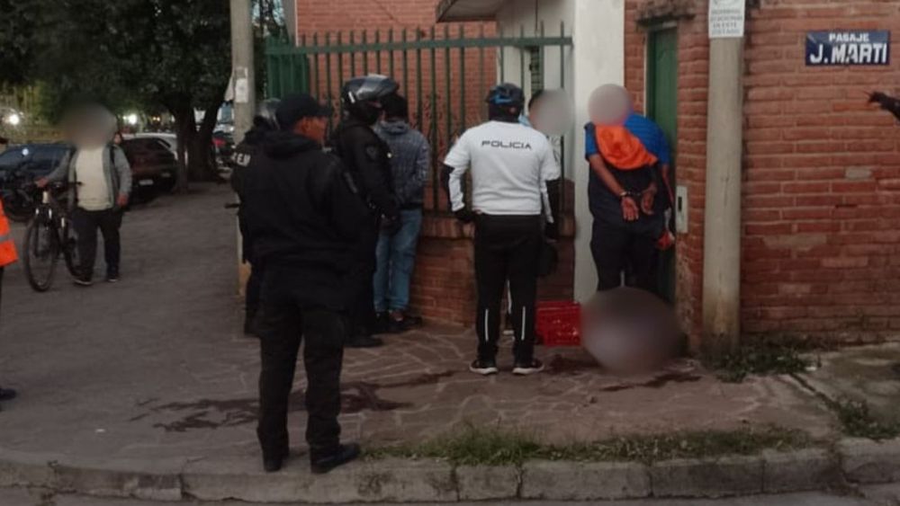 Pelea callejera en barrio Gorriti. Pelea callejera en barrio Gorriti.