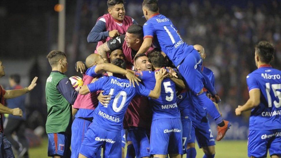 Conmebol dio marcha atrás y Tigre podrá jugar la Libertadores si es campeón