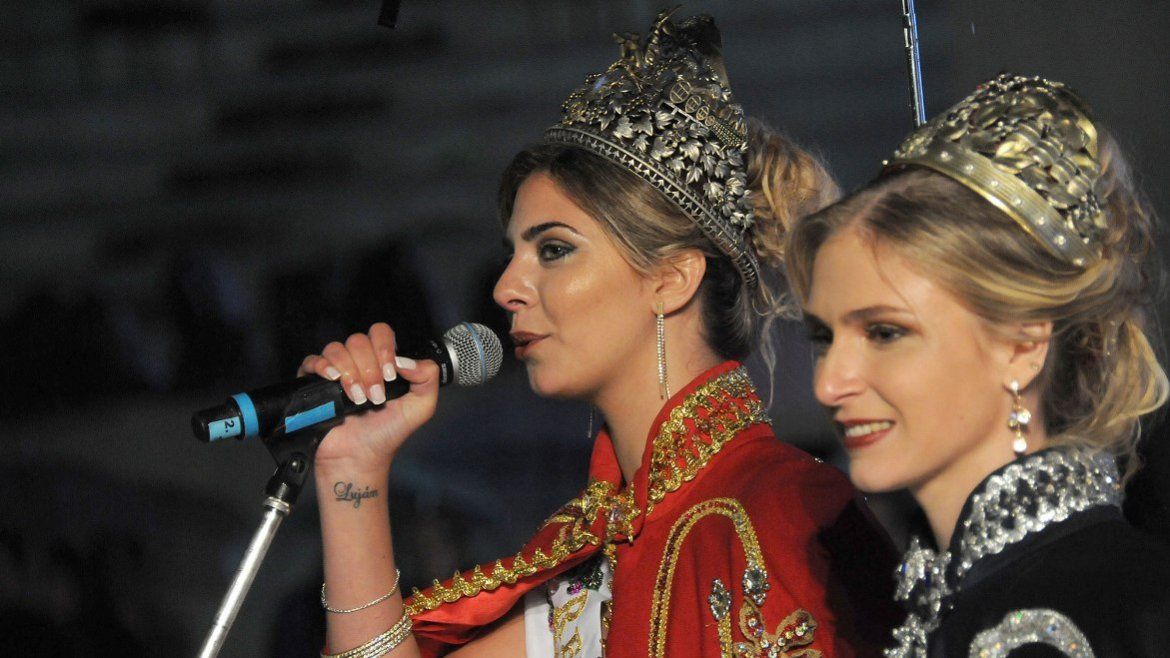 Todo Jujuy | Coronacion-de-Maria-Laura-Reina-Nacional-de-la-Vendimia-2019-y-Luz-Martina-Vicerreina-1.jpg