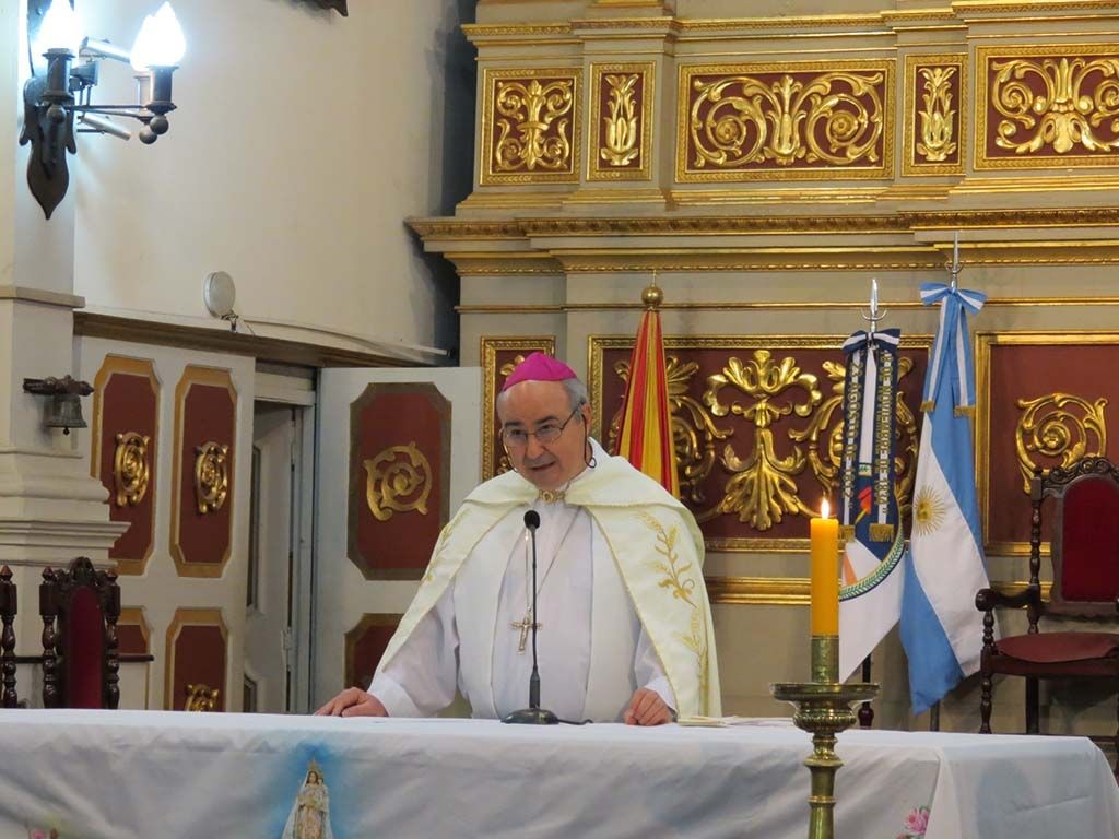 Monseñor Daniel Fernández